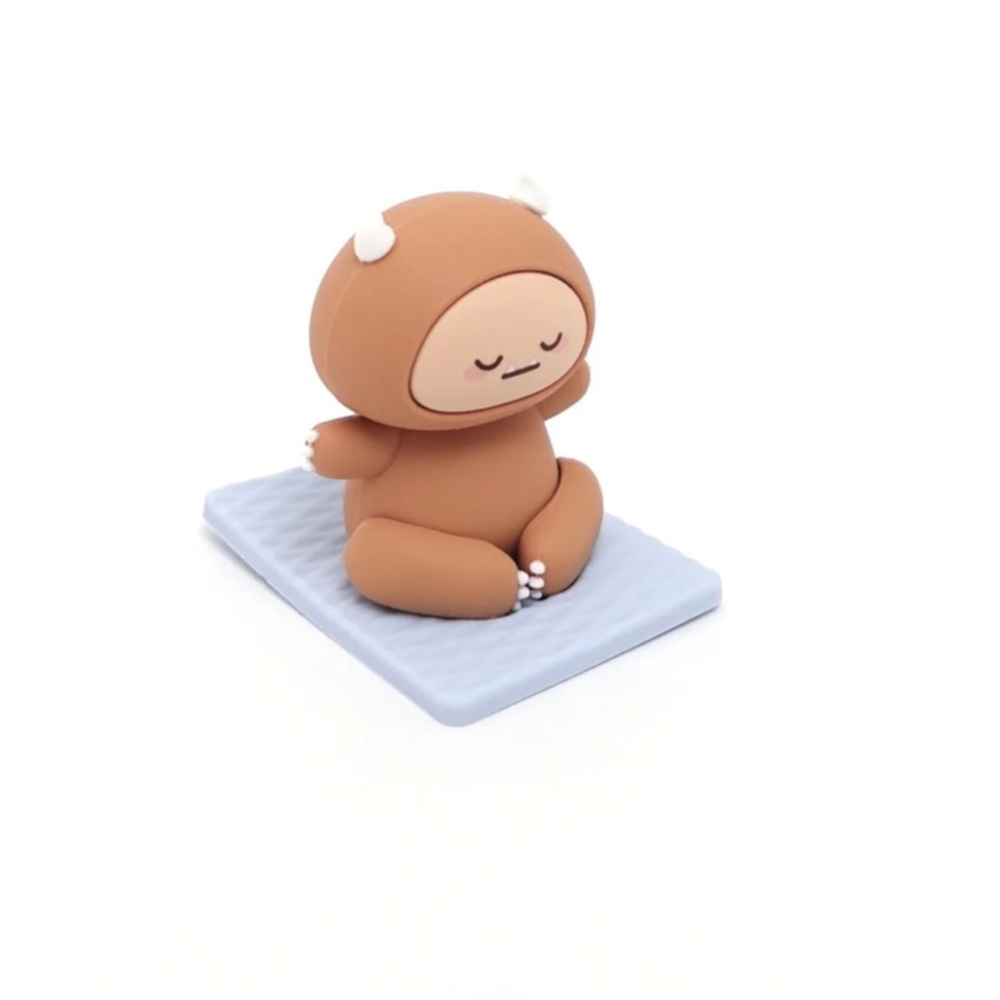 SMOKO Hank Yeti Doing Yoga Bundle - Picture 3 of 7